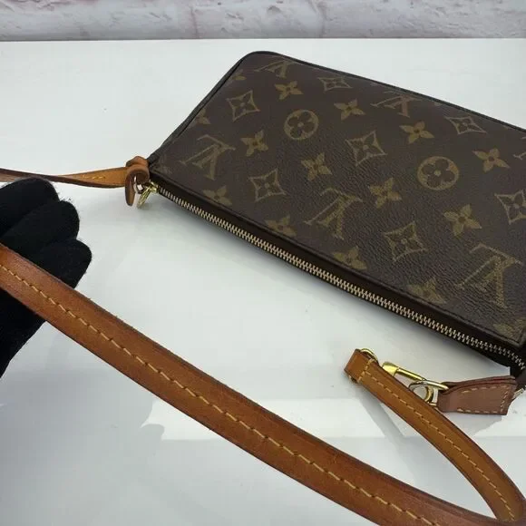 Louis Vuitton Brown Monogram Pochette Accessories Women's Bag - Picture 8 of 14